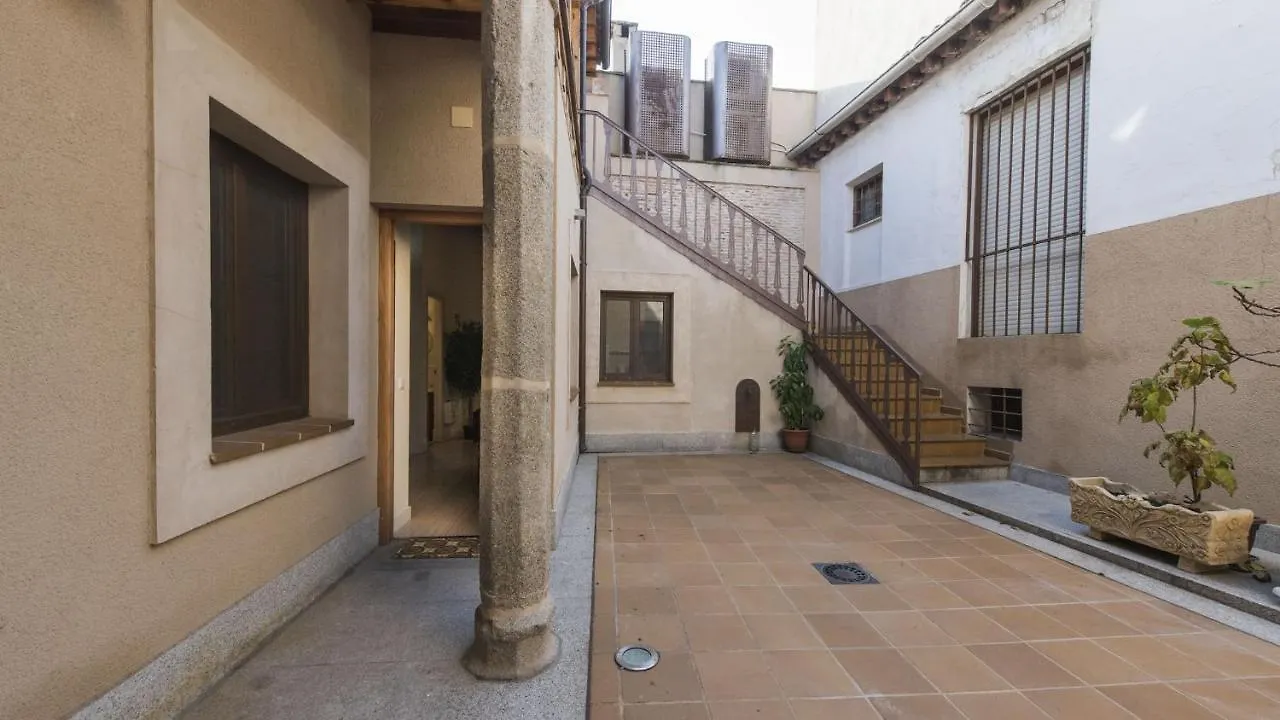 La Corelita Toledo 0*,